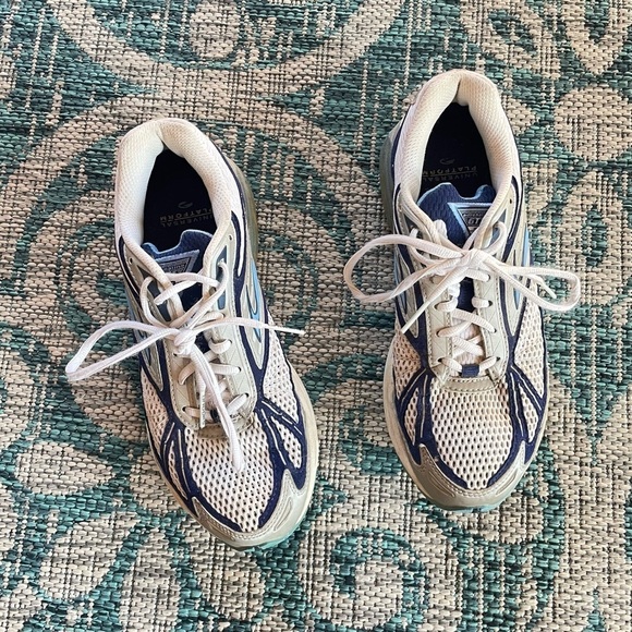 Brooks Adrenaline GTS 7 Womens Running Shoes White Blue Size 9 - Picture 1 of 7